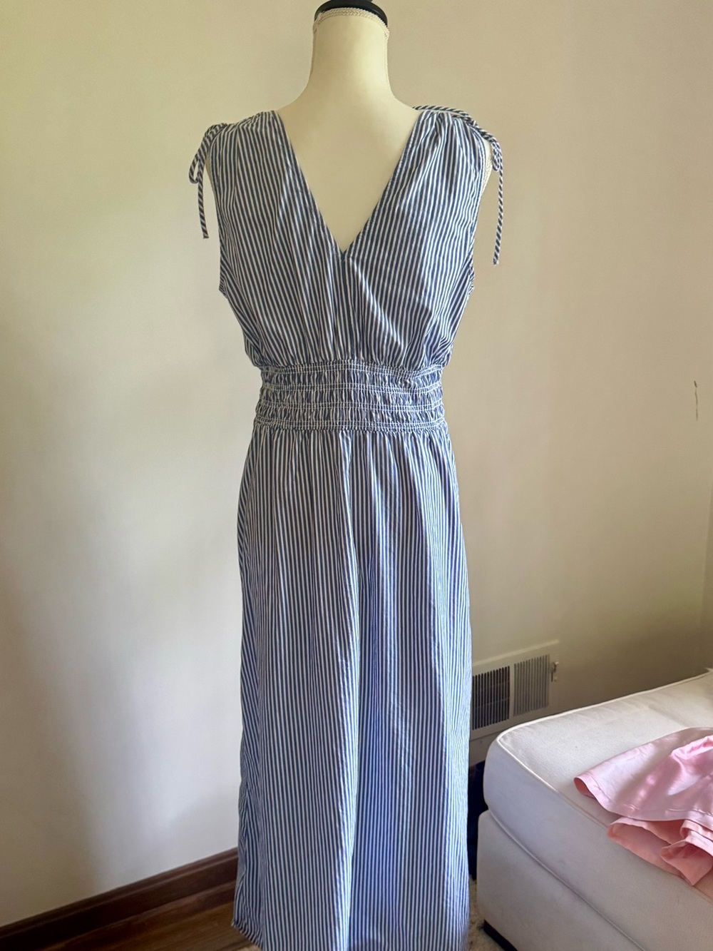 Old Navy Blue and White Striped Tie-Shoulder V-Neck Midi Dress - Picture 5 of 10